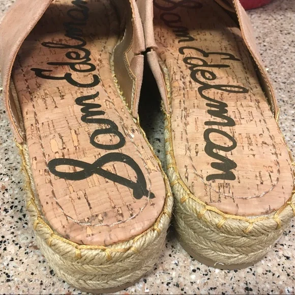 Sold Sam Edelman size 10 sandals suede - Picture 4 of 6